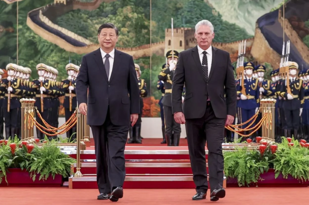 Chinese President Xi Jinping with Cuban President Miguel Diaz-Canel