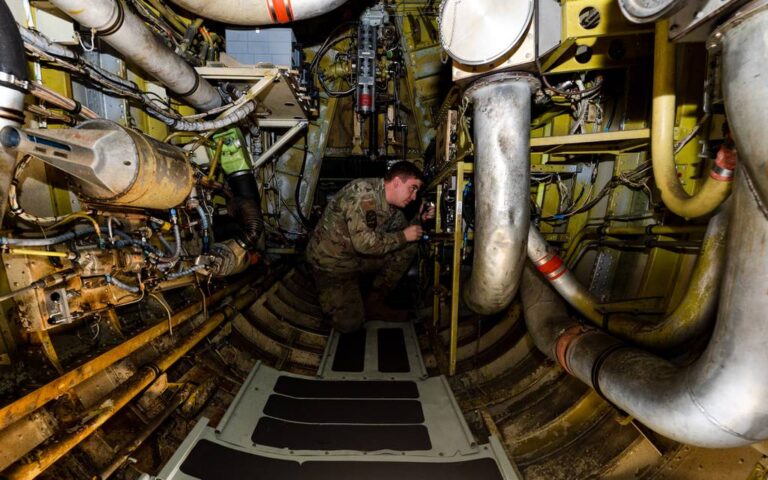 Lacking parts, airmen scramble to keep B-52s flying